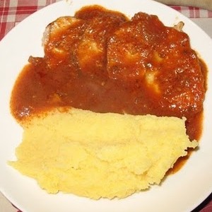 cinghiale con funghi e polenta