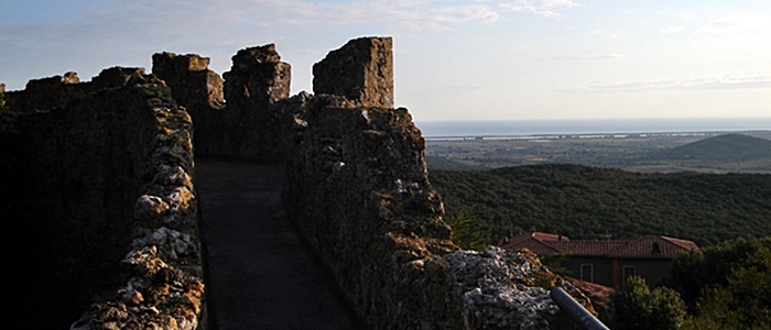 Capalbio - le mura