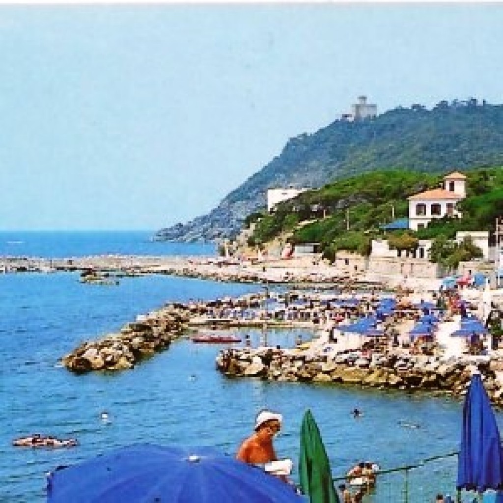 Quercianella - Livorno (LI)
Località balneare livornese