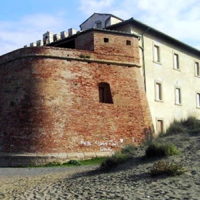 Forte di Marina di Castagneto Carducci